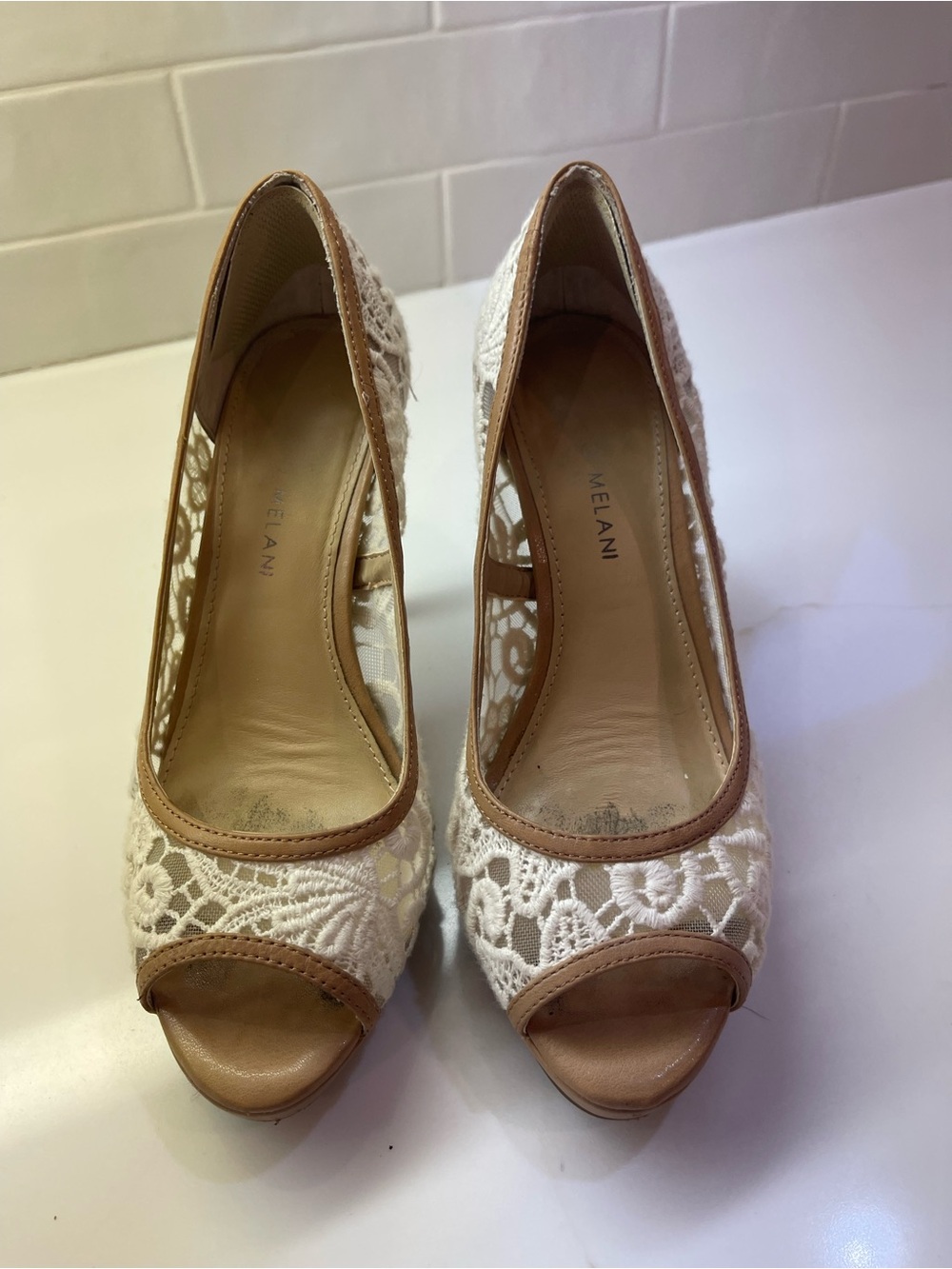 ANTONIO MELANI White Lace & Tan Trim Peep-Toe Pumps